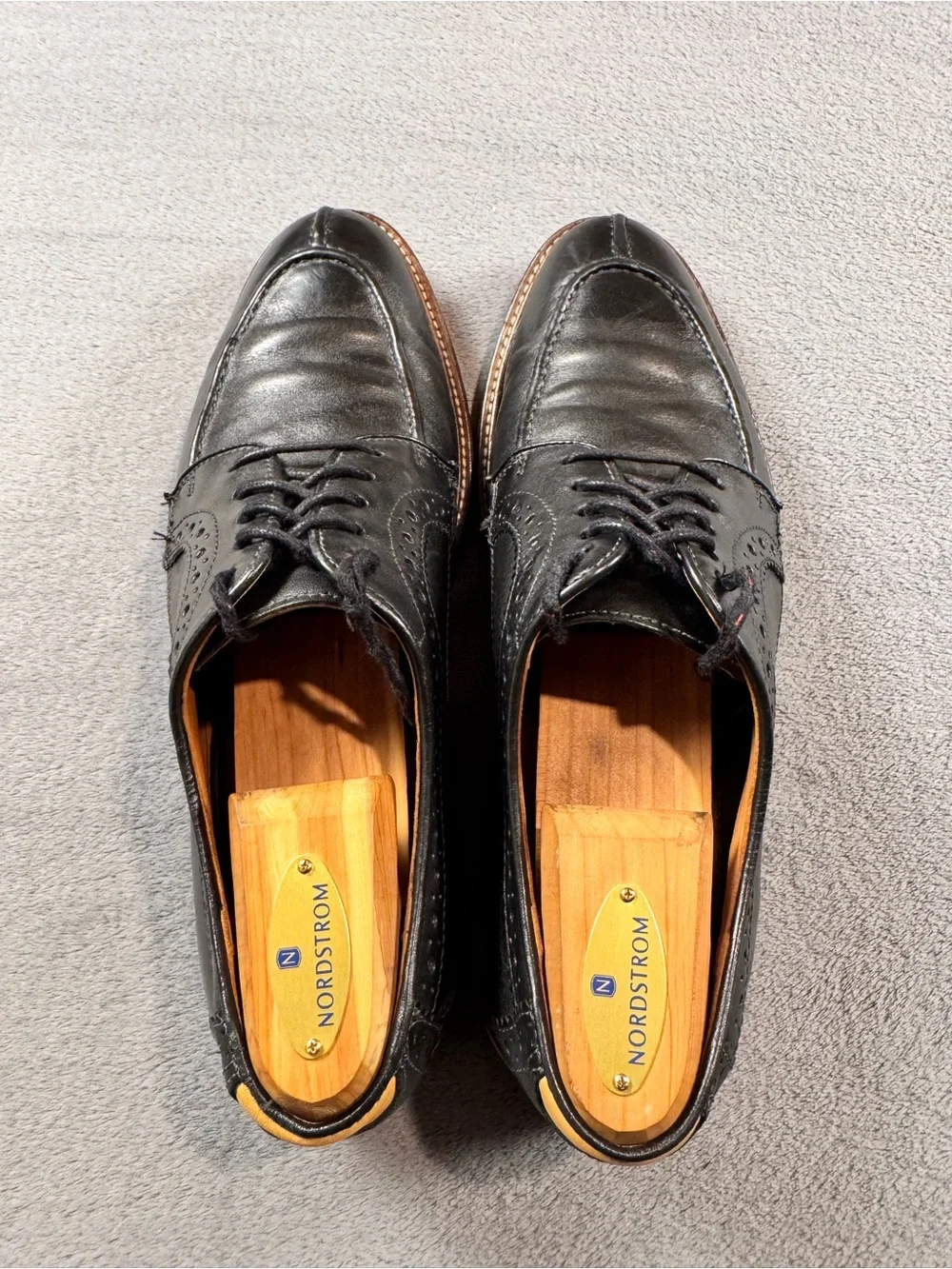 Johnston & Murphy Black Leather Split-Toe Derby Shoes